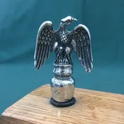 Eagle Bottle Topper