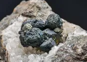 ACANTHITE on QUARTZ