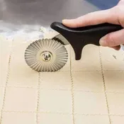 Ateco Fluted Pastry Wheel 2.5