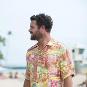 Akala (Pink) Men's Retro Aloha Shirt - Niihau