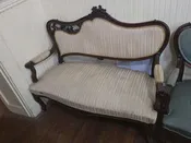 Lot 002 - Loveseat