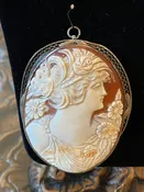 18k cameo pin / pendant