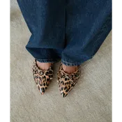 REGGIE FLAT MULE~~FINAL SALE~~SIZE 6