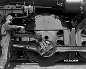 AT&SF 4-8-4 Northern 2928 Crank Oiling – 1950
