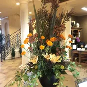 Grand Seasonal Urn