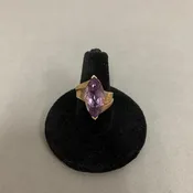 10K Gold Amethyst Ring sz 5 (5.3g)