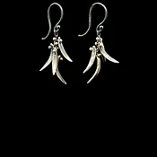 Backwards Tusks Earring