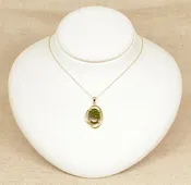 14ct Gold Opal Pendant and Chain