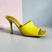 BOTTEGA VENETA Stretch Mules in Citron | 40
