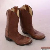A Jama Youth Product Size 4 1/2 Brown Cowboy Boots Number 1117 Made in India