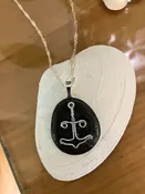 Anchor wire on stone neckkace