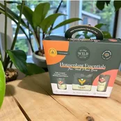 HOUSEPLANT ESSENTIALS