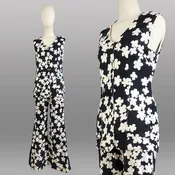 1960s Floral Pantsuit / Bellbottom Pantsuit / Mod Outfit / 1960s Flower Power / Mod Floral Outfit / Mod Black and White / Size Small