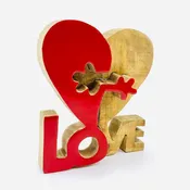 Hugging Hand's Love Carving