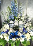 Gentle Breeze Floral Wreath
