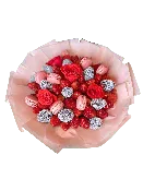 “Winter Love” – Strawberry Fruit Arrangement with Macarons