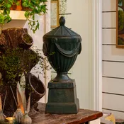 Adam Style Urn With Garland Green