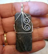 1 Beautiful Natural Blue Kyanite Gemstone Pendant Necklace