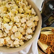 Cheddar Pretzel Ale Popcorn