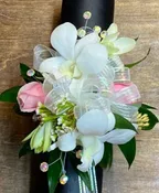 WHITE DENDROBIUM ORCHID AND PINK SPRAY ROSE
