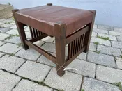 “Quaint Art Furniture” Stickley Era Red Leather Spindle Oak Footstool W7542