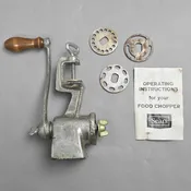 Sears Roebuck Clamp-On Food Chopper / Meat Grinder w/ 3 Cutting Plates (9x5.5x3)