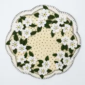 Handmade White Floral Wool Felt Table Mat