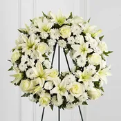The FTD Treasured Tribute Wreath