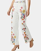 Jeans w/ Embroidered Flowers