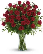 Breathtaking Beauty – 3 Dozen Long Stemmed Roses