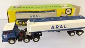 Siku Vintage ARAL Oil Tanker Diecast model.  Amazing detail. V288 Tankerstelle