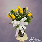 Signature Dozen Yellow Roses