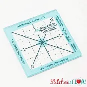 2.5" by 2.5" Lori Holt Cute Cuts Trim-It Ruler