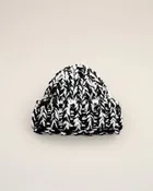 Bonnet noir et blanc en laine