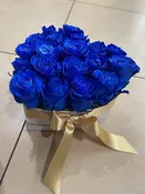 20 Blue Roses With White Heart Box