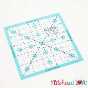 5.5" by 5.5" Lori Holt Cute Cuts Trim-It Ruler