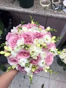 Elegant Rose & Blossom Bouquet - Perfect for Weddings & Gifts — A1 Flowers