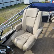 2020 Sun Tracker FB22