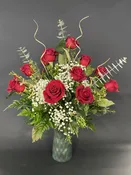 dozen deluxe roses