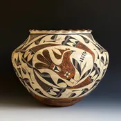 Acoma Pueblo Figural Polychrome Olla with Parrot Imagery circa 1930's — Kimosabé Vintage Southwest - Taos -