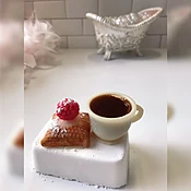 Beignet Kit-Tay Bath bomb