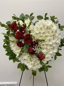 Palm Daisy Heart — Jil's Flower Haus