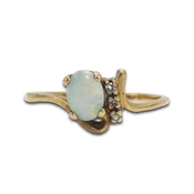 10K Yellow Gold Women’s Opal Diamond Ring – Size 8.75