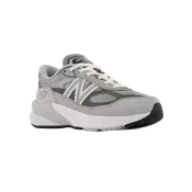 990v6 (Little Kid)