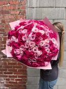100 assorted pink roses, fresh-cut bouquet, same-day delivery