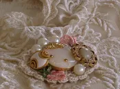Among my Souvenirs Brooch Downloadable Pattern