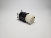 Bryant Female Plug — Lincoln Traps