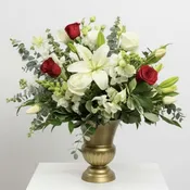 Regal Urn