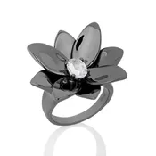 BLOSSOM RING IN BLACK RHODIUM PLATED SILVER WITH SAPPHIRE