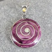 Purple Spiny Oyster Pachamama Chakra Pendant 1.5"